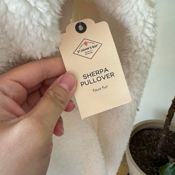 St. John’s Bay Sherpa Pullover - Picture 6 of 6